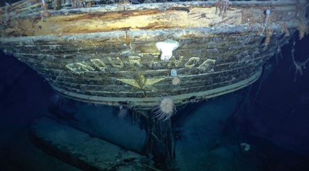 다시 위기에 처한 침몰선 인듀어런스호… 위대한 탐험가들 태우고 남극 향한 배