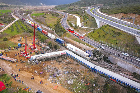 그리스에서 열차 충돌 사고 발생