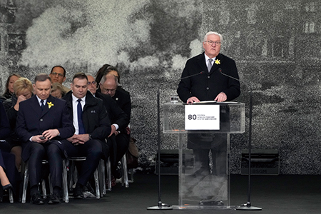 “역사적 책임에는 끝이 없다”며 또 용서 구한 독일 대통령