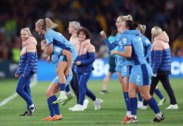 여자 월드컵, 잉글랜드-스페인이 결승에서 격돌