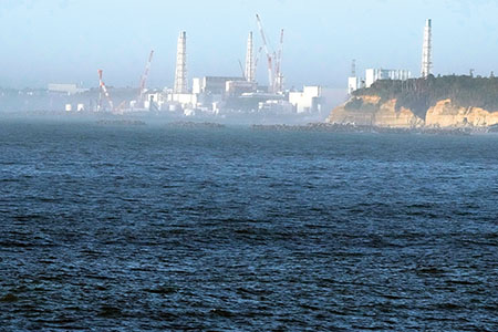 오염수 방류 앞두고 긴장감 흐르는 후쿠시마 원전 앞바다