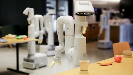 구글 딥마인드, 시키지 않아도 행주로 탁자 닦는 로봇 개발