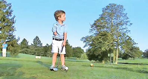 [뉴스 브리핑]오른팔 없는 어린이의 골프 도전