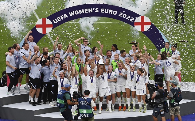 유럽 정상 자리에 오른 잉글랜드 여자 축구